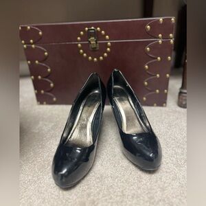 Pumps, ,black, size 9m, medium width